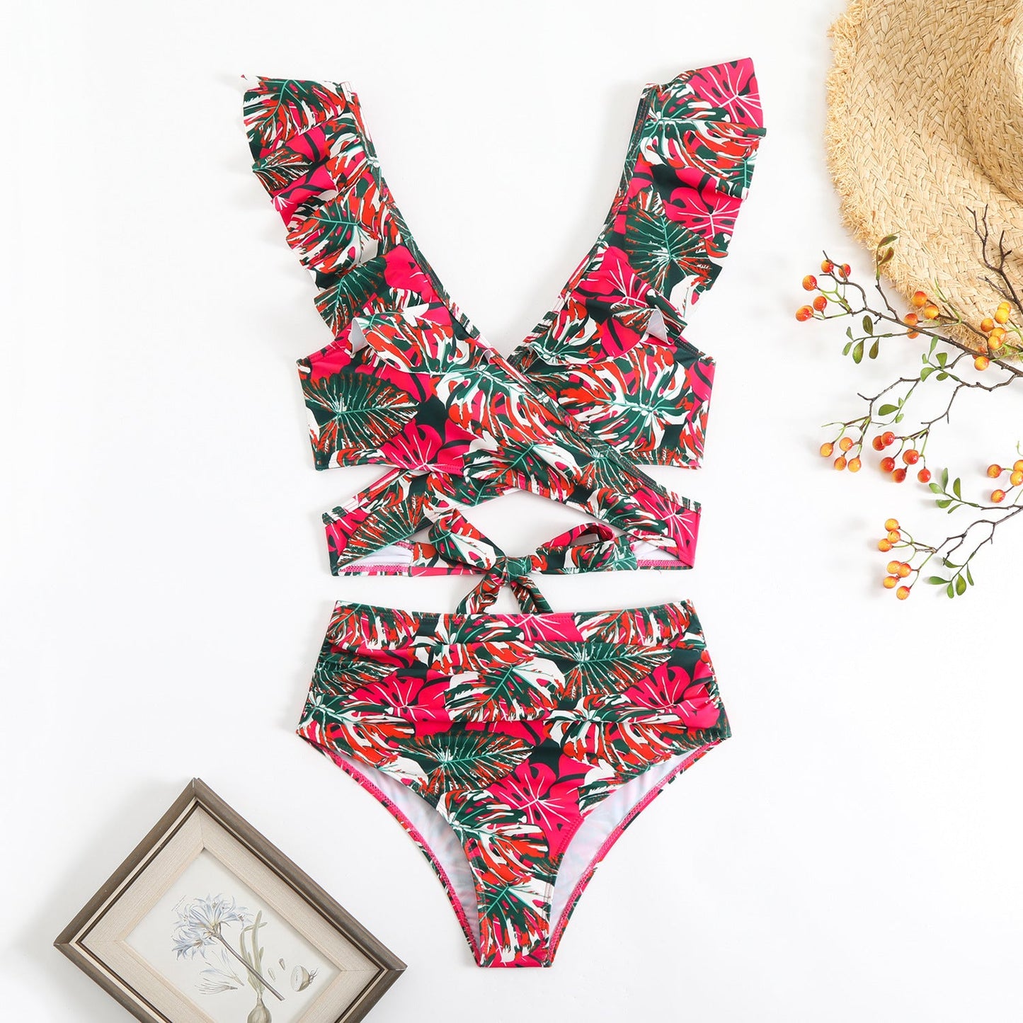Maillot de bain deux pièces à imprimé floral avec dos design signé berg-feldt