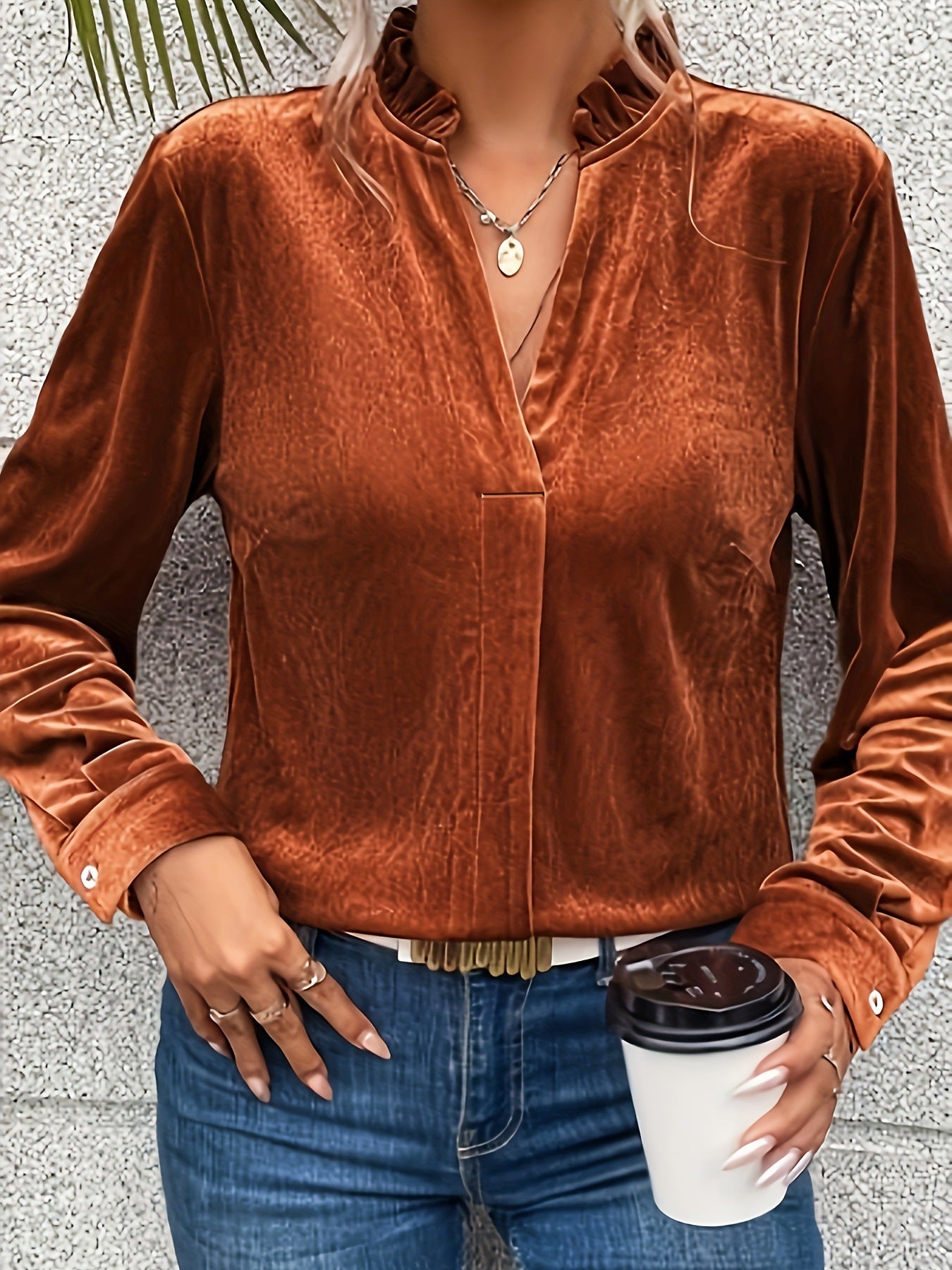 Berg-Feldt Blouse pour femme : Élastique, avec volants et texture fine