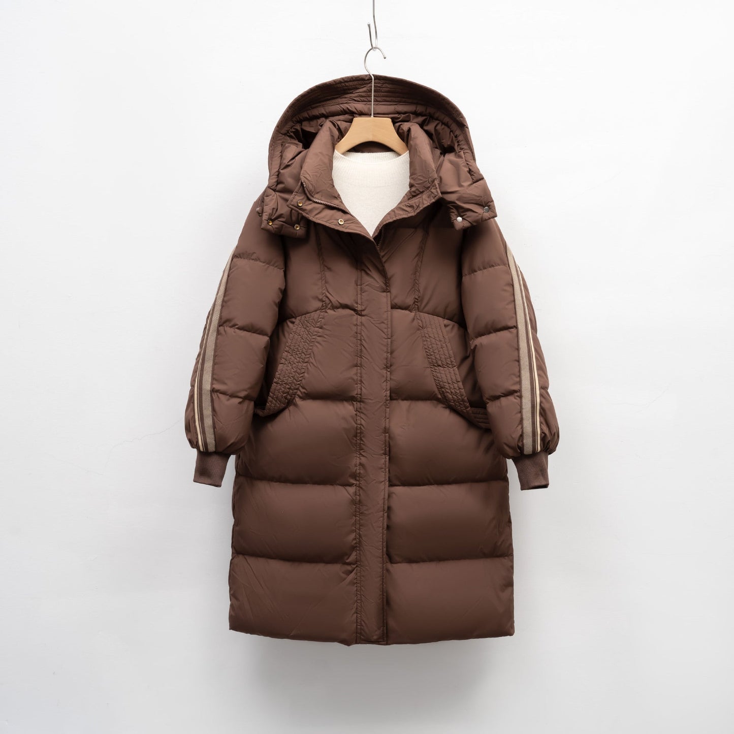 Manteau d'hiver isolé pour femme avec poches fonctionnelles et capuche réglable Berg-Feldt
