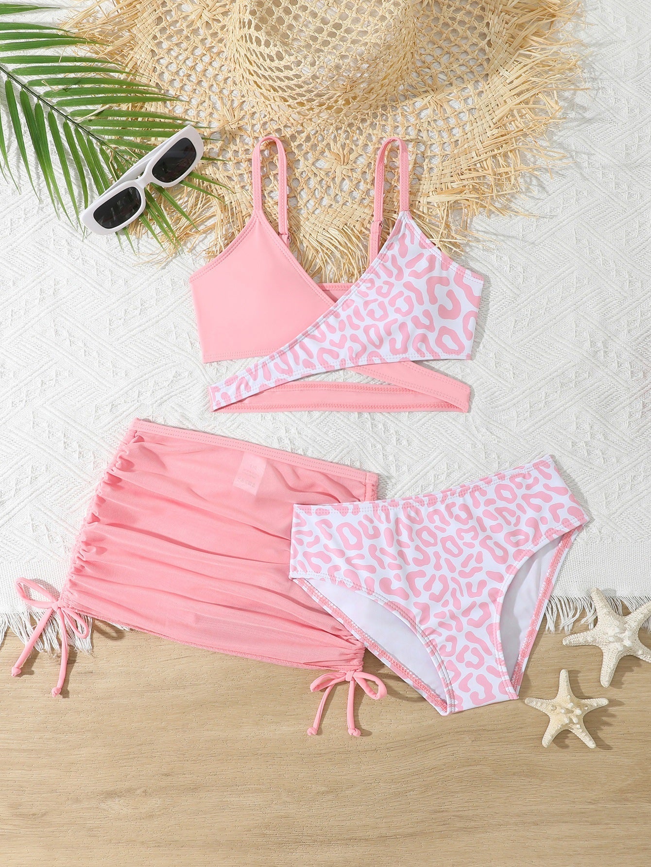 Badeohrringe mit Leopardenmuster und Rüschen von berg-feldt