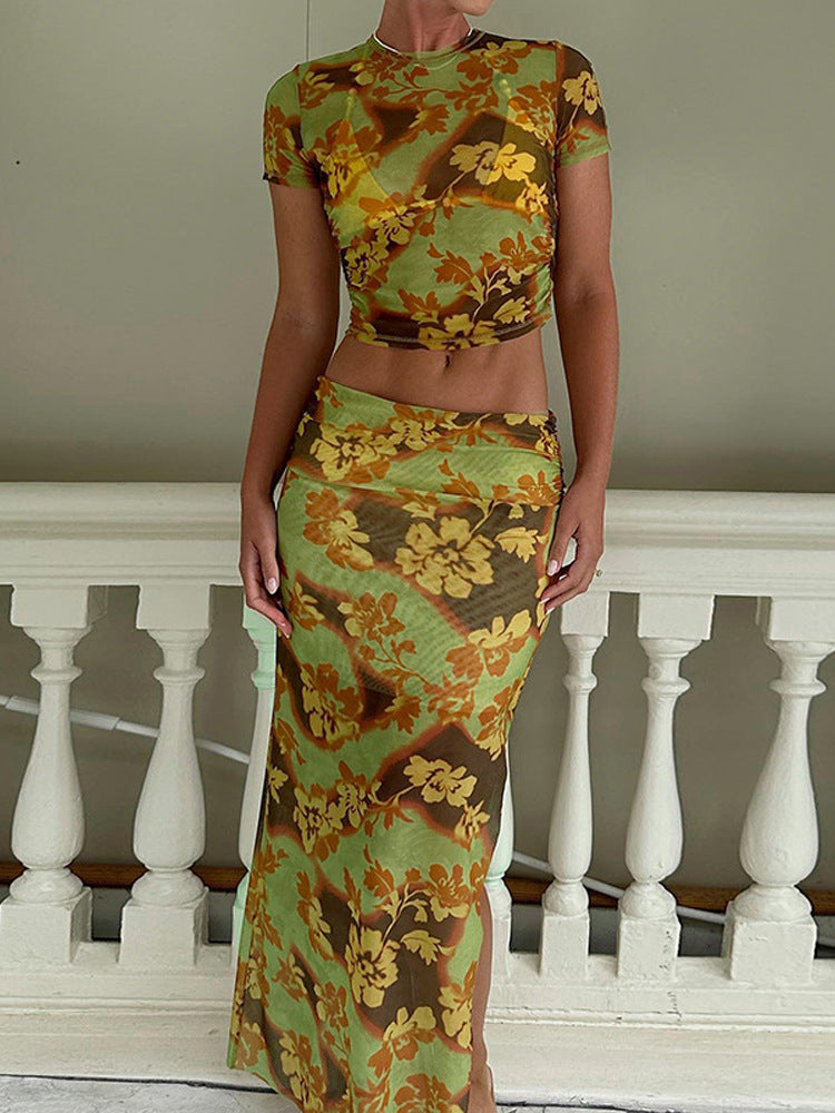 Ensemble imprimé floral : Crop top et jupe longue élastiquée de berg-feldt