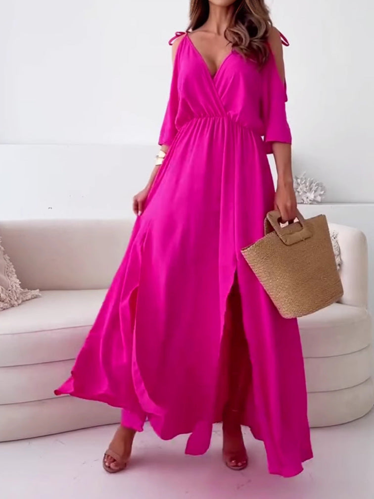 Langes Damenkleid mit V-Ausschnitt und Seitenschlitzen von berg-feldt