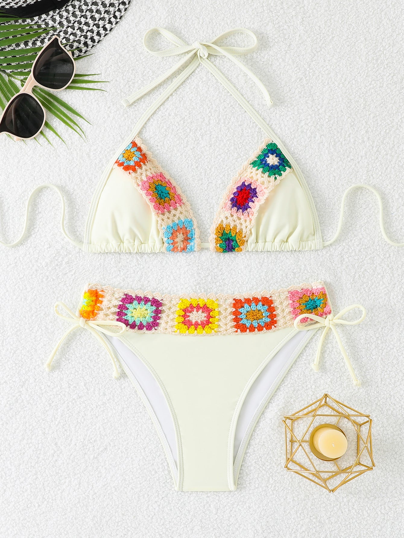 Haut de bikini triangle en crochet à motif floral et bretelles réglables, de berg-feldt