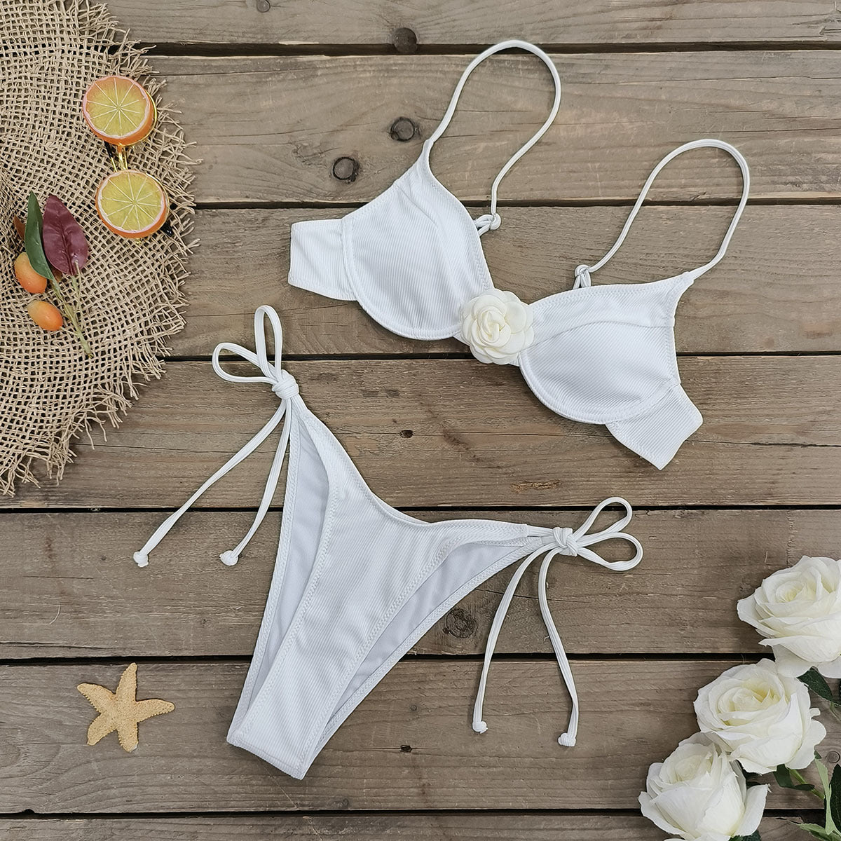 Ensemble bikini pour femme avec application florale et liens réglables de berg-feldt