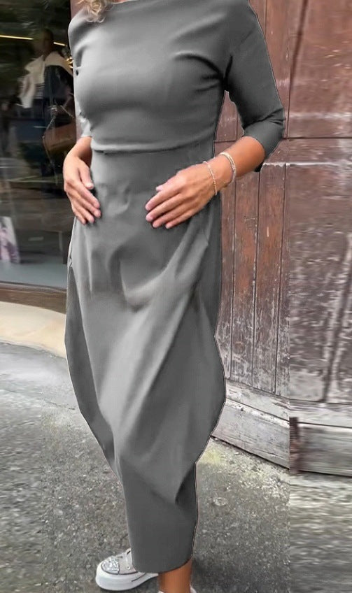 Elegantes Damen-Midi-Kleid mit asymmetrischem Schnitt und offenem Rücken von berg-feldt