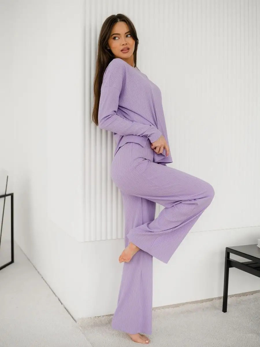 Bequemer Damen-Loungeanzug mit langen Ärmeln und weitem Schnitt von berg-feldt