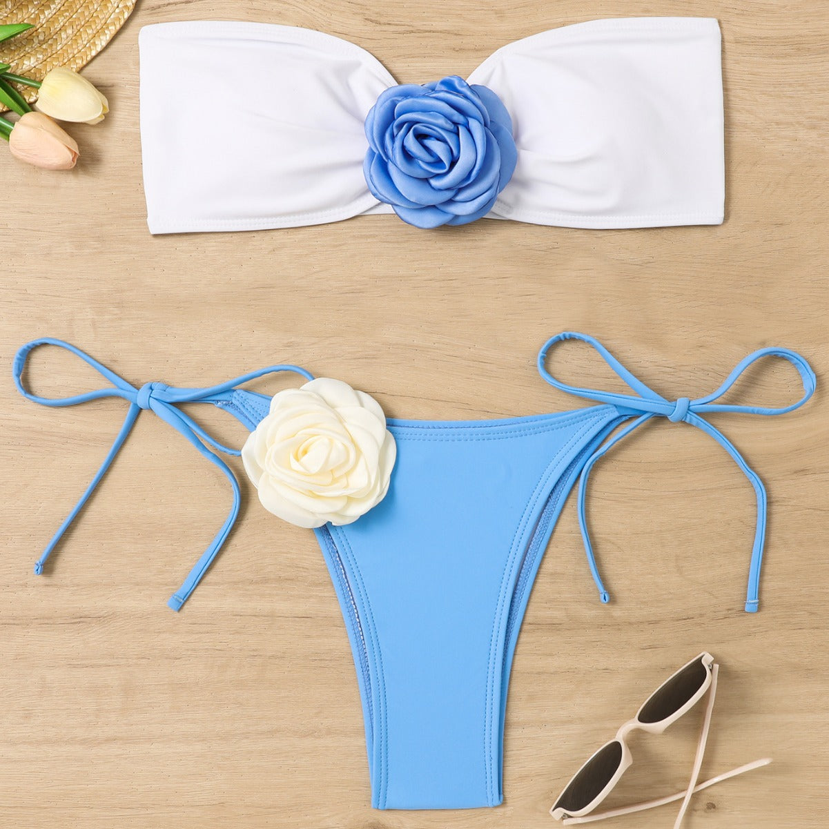 Bikini bandeau femme avec application florale et échancrure haute berg-feldt