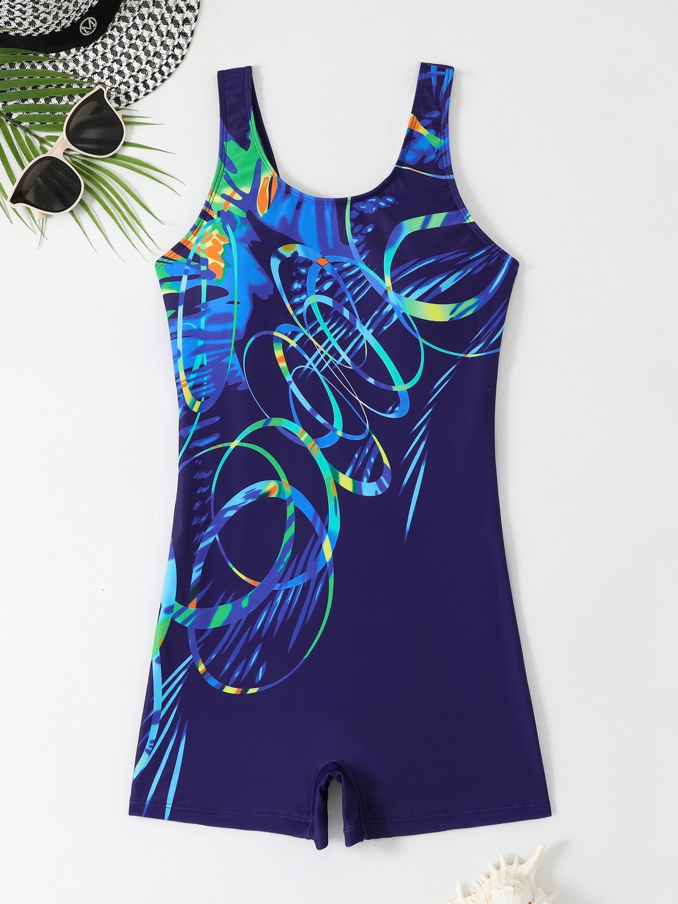 Sportlicher Damen-Schwimmanzug mit modernem grafischem Design und bequemer Passform von berg-feldt