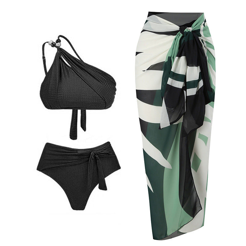 Eleganter Damen Bikini mit Wickelrock und asymmetrischem Oberteil von berg-feldt