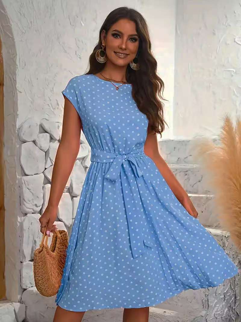 Robe mi-longue pour femme avec ceinture à nouer pour une silhouette cintrée et motif à pois ludique Berg-Feldt