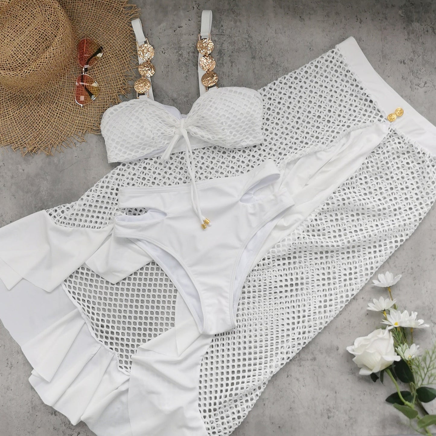 Elegantes Damen Bikini-Set mit Bandeau-Oberteil und Netzdesign von berg-feldt