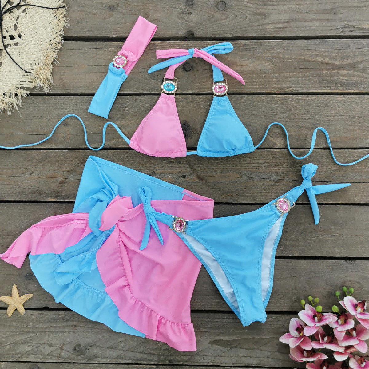 Haut de bikini romantique pour femme avec volants et détails bijoux de berg-feldt