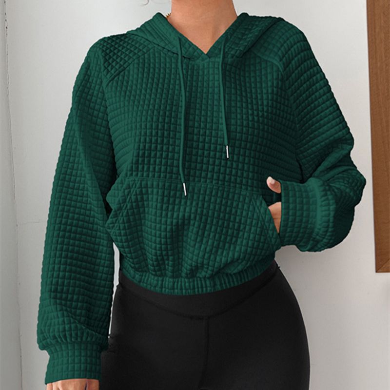 Damen Hoodie court tendance avec surface texturée Berg-Feldt