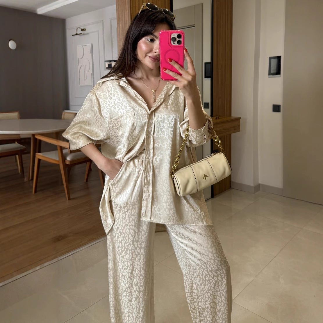 Elegantes, leichtes Satin-Set für Damen mit Animalprint von berg-feldt