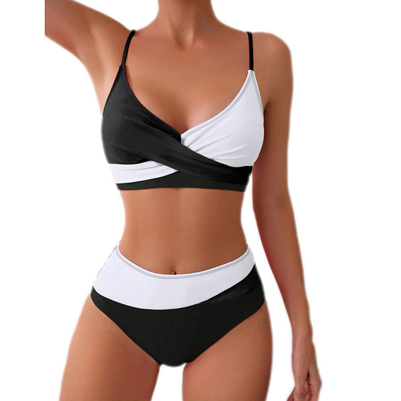 Ensemble bikini pour femme Berg-Feldt avec design cache-cœur raffiné et bas taille haute