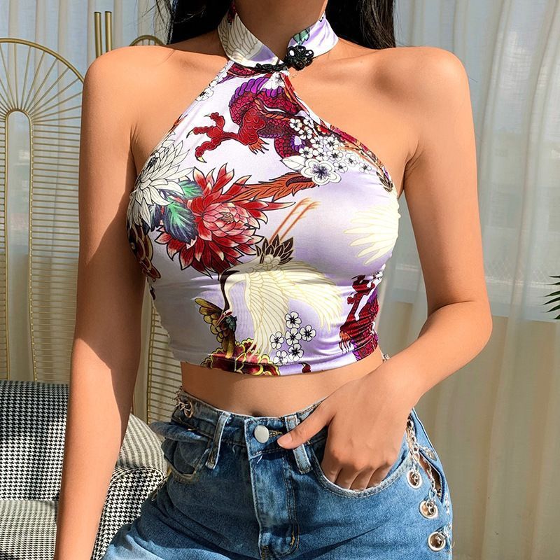 Frauen-Croptop mit Blumenmuster und Neckholder-Ausschnitt von berg-feldt