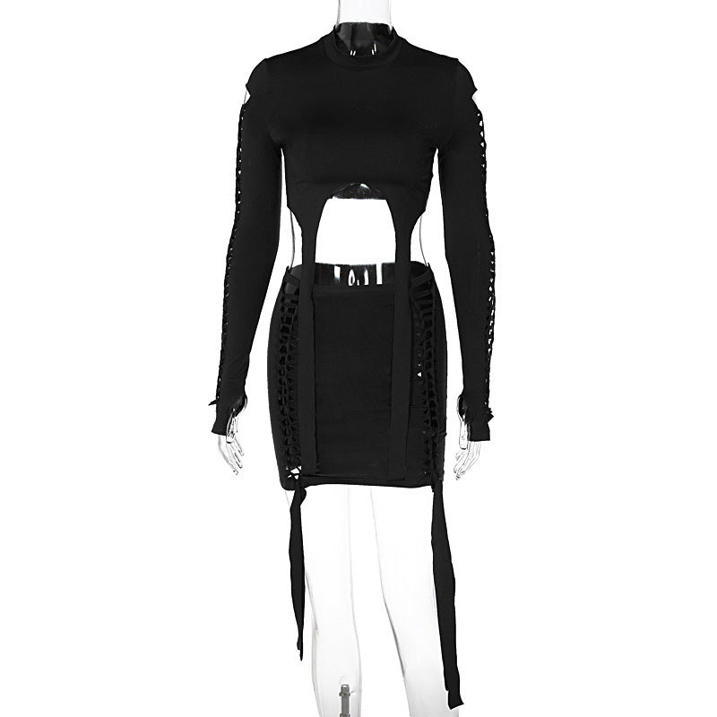 Figurbetontes Mini-Kleid für Damen mit raffinierten Cut-outs und Trägern von berg-feldt