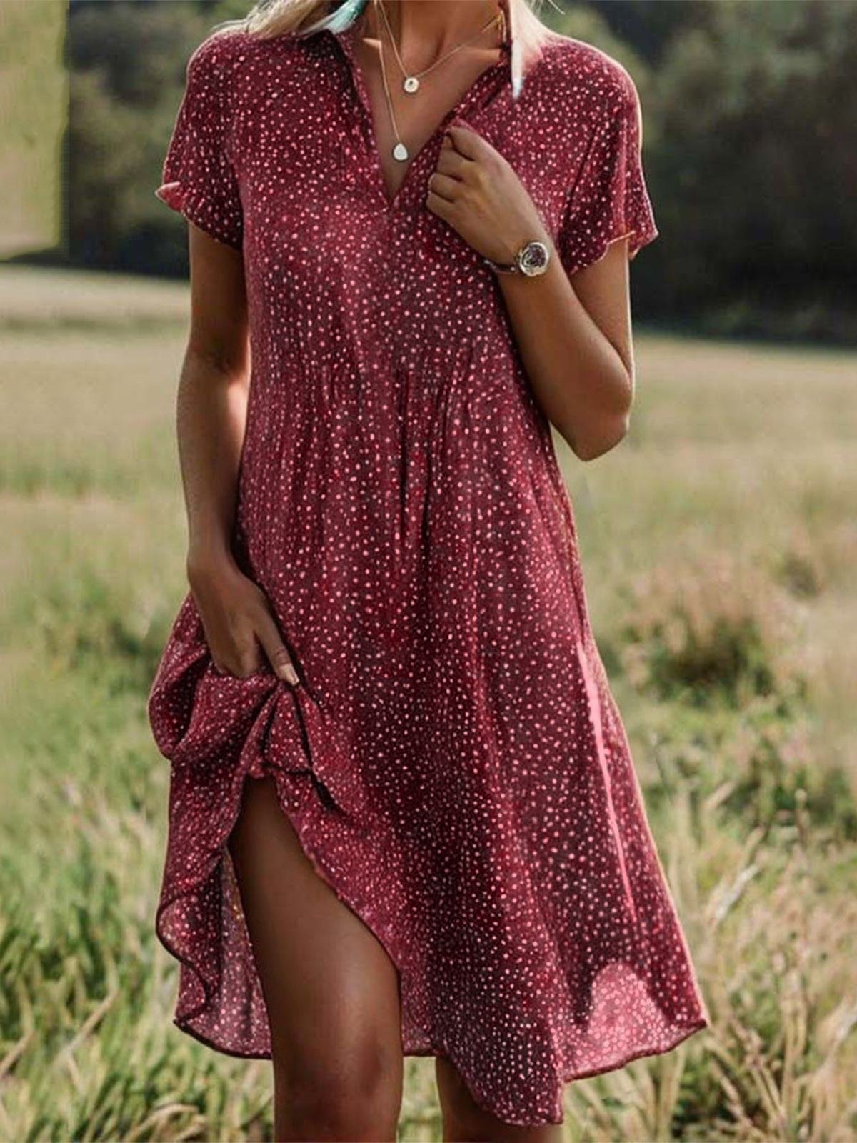 Robe Berg-Feldt pour femme : Manches courtes, coupe décontractée, fente latérale, col boutonné