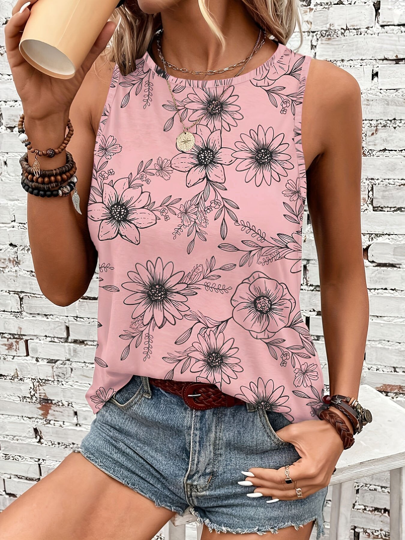 Haut fleuri sans manches pour femme avec motif floral discret de berg-feldt