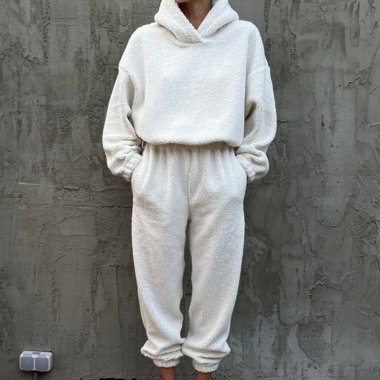 Combinaison polaire confortable pour femme avec taille élastique et capuche Berg-Feldt