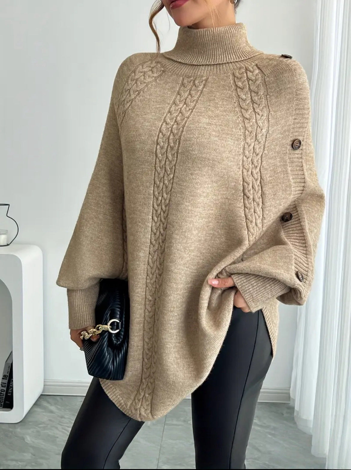 Damen Eleganter Strickponcho mit Rollkragen und Zopfmuster Berg-Feldt