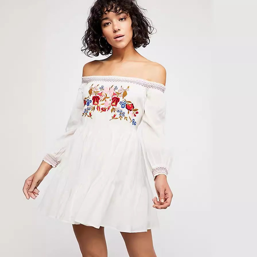 Off-Shoulder Kleid für Damen mit Blumen Stickerei und dehnbaren Ärmeln von berg-feldt