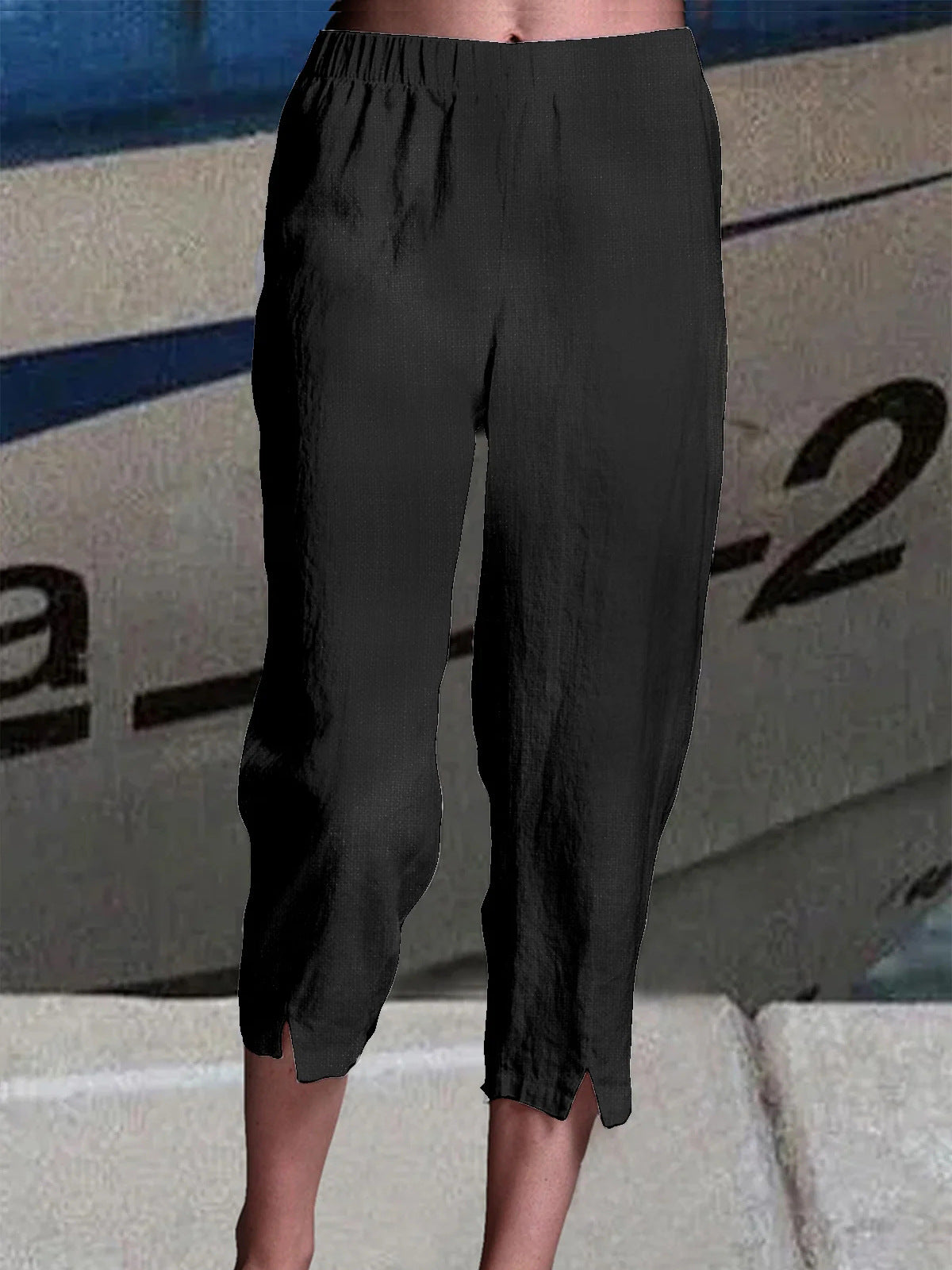 Pantalon de loungewear court pour femme avec taille élastique et ourlet fendu, de berg-feldt