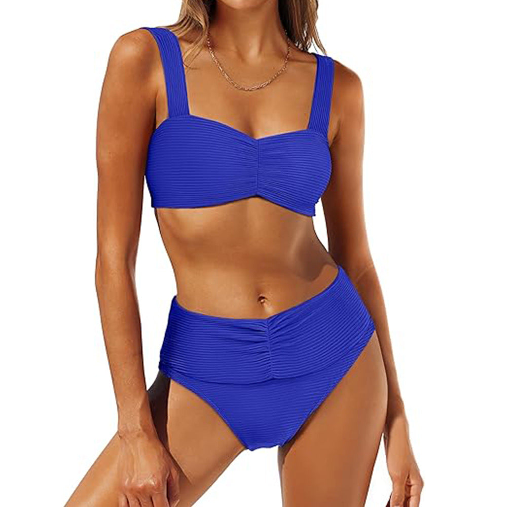 Maillot de bain deux pièces Berg-Feldt pour femme : coupe haute, bretelles larges, volants tendance