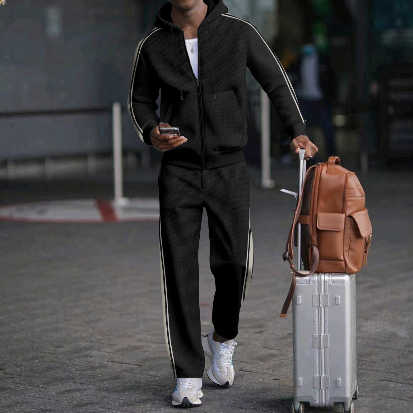 Ensemble de survêtement sportif deux pièces pour homme avec coupe moderne et poches pratiques Berg-Feldt