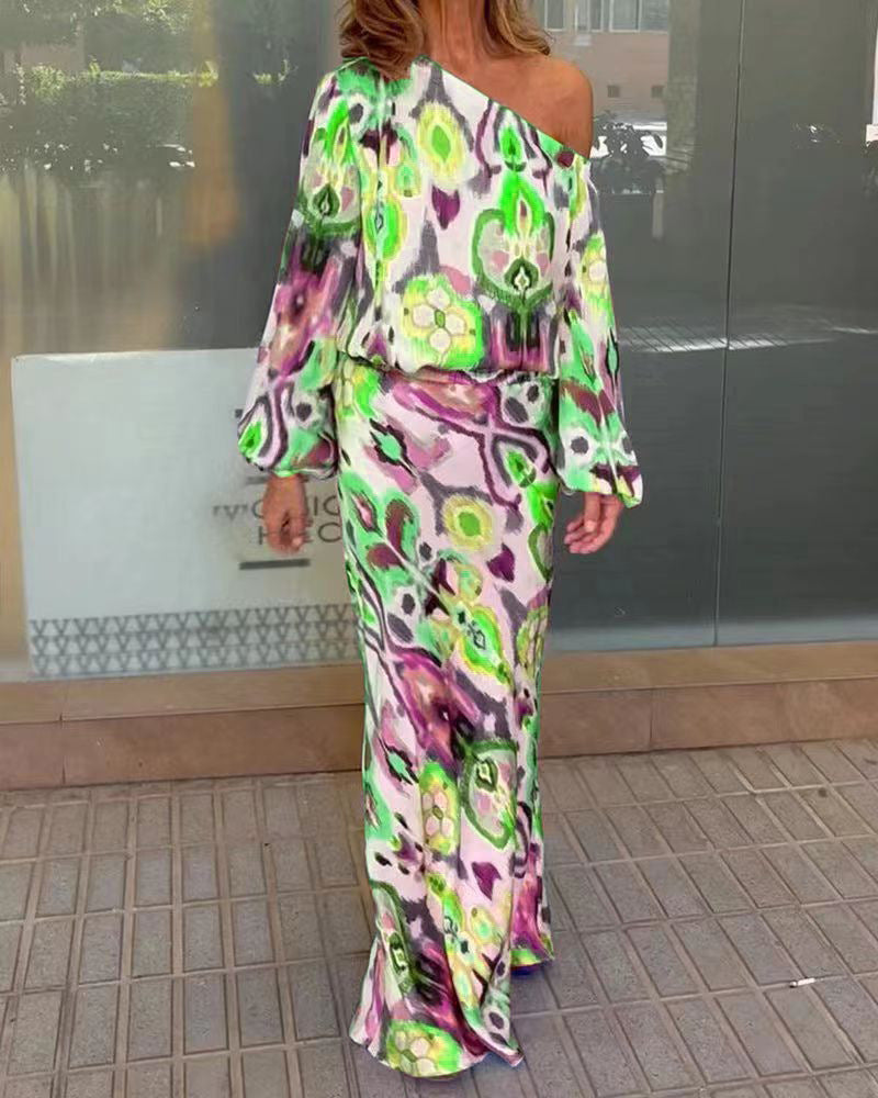 Robe longue élégante pour femme en tie-dye graphique avec épaules dénudées et manches volumineuses Berg-Feldt