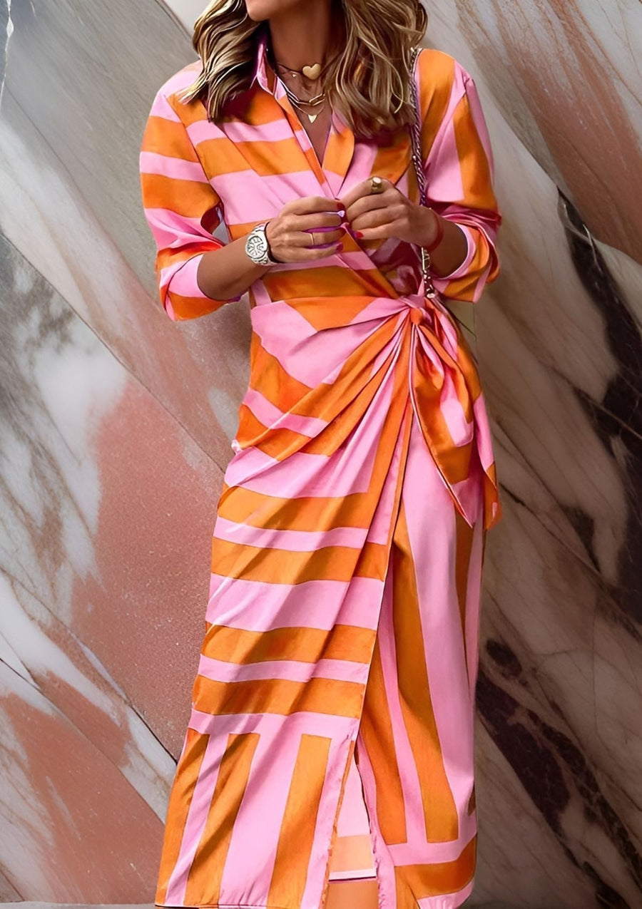 AZRA : Robe en satin nouée et imprimée