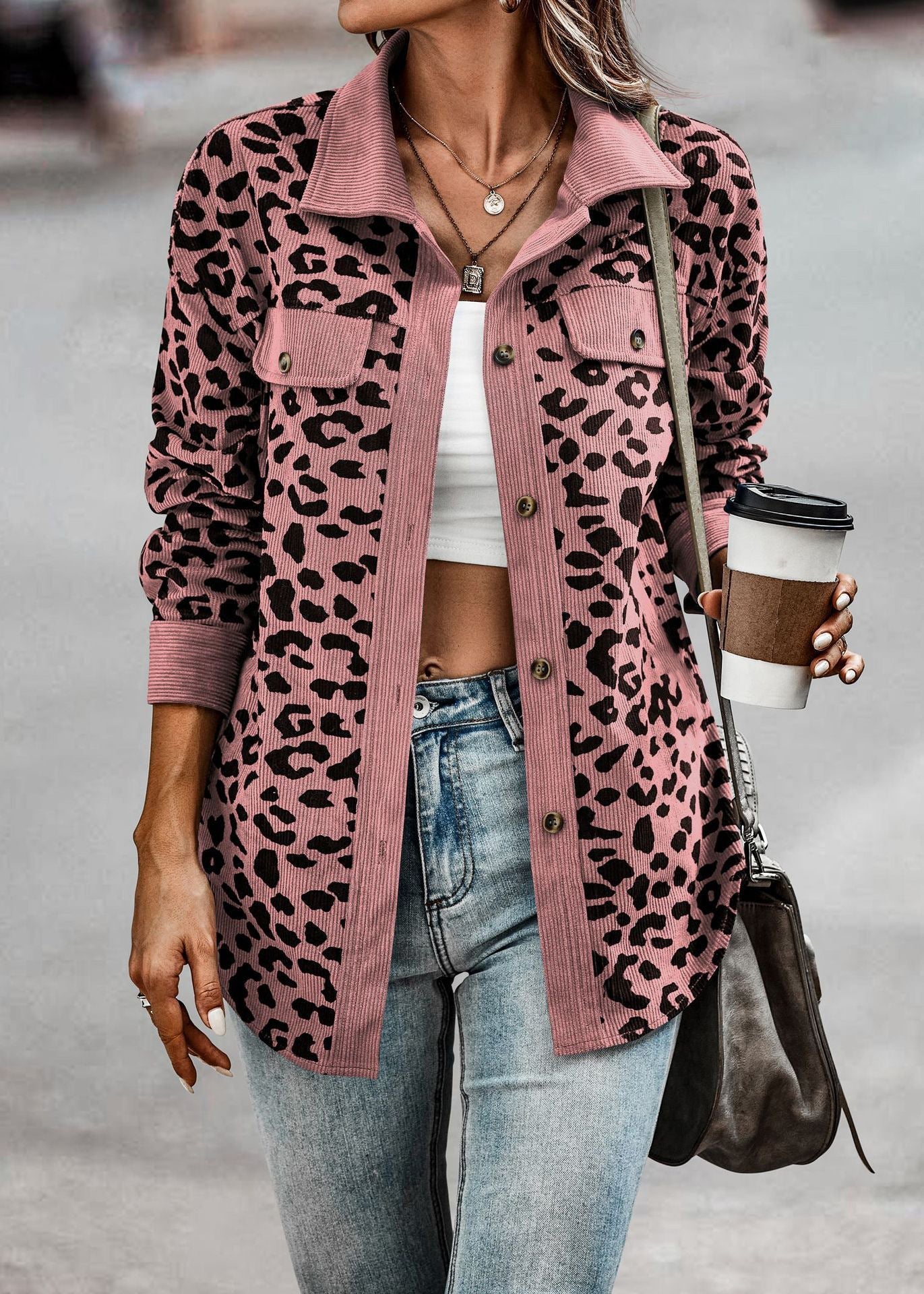 Berg-Feldt | Gemusterte Luipaard Jacke Stil