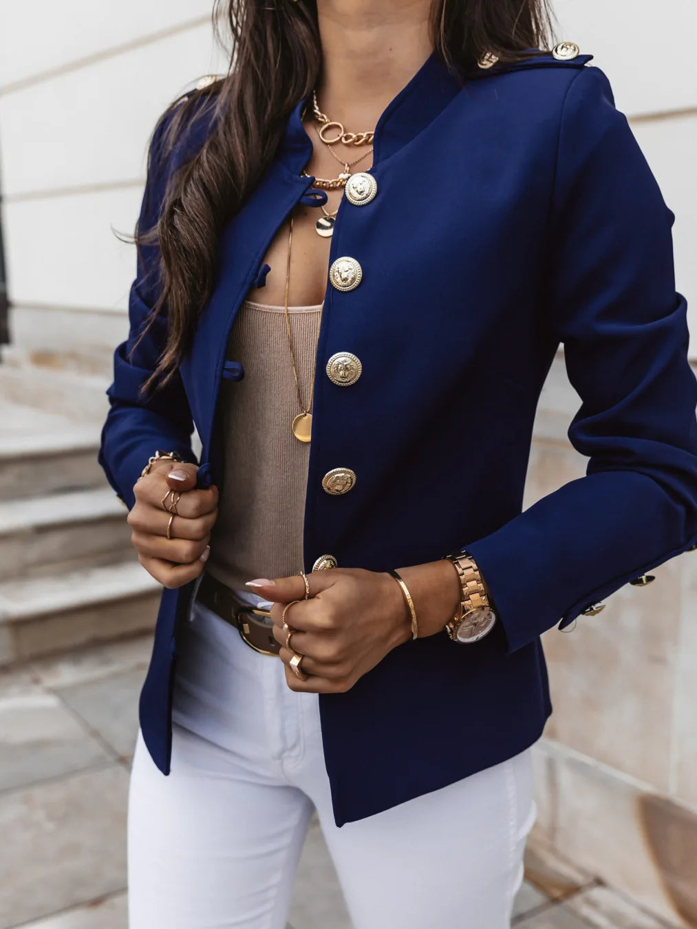 Avelena: Blazer Boutonné de Luxe