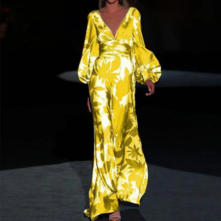 Élégante robe à col en V de Julia