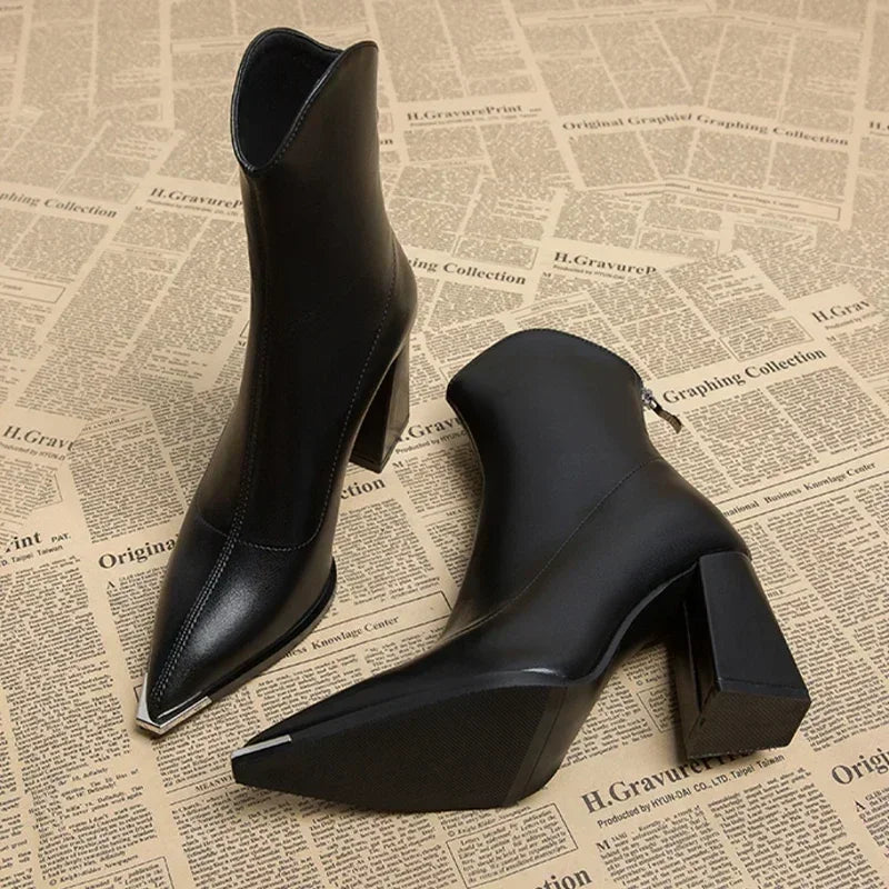 CAROL - Chrome-plated ankle boots with lace