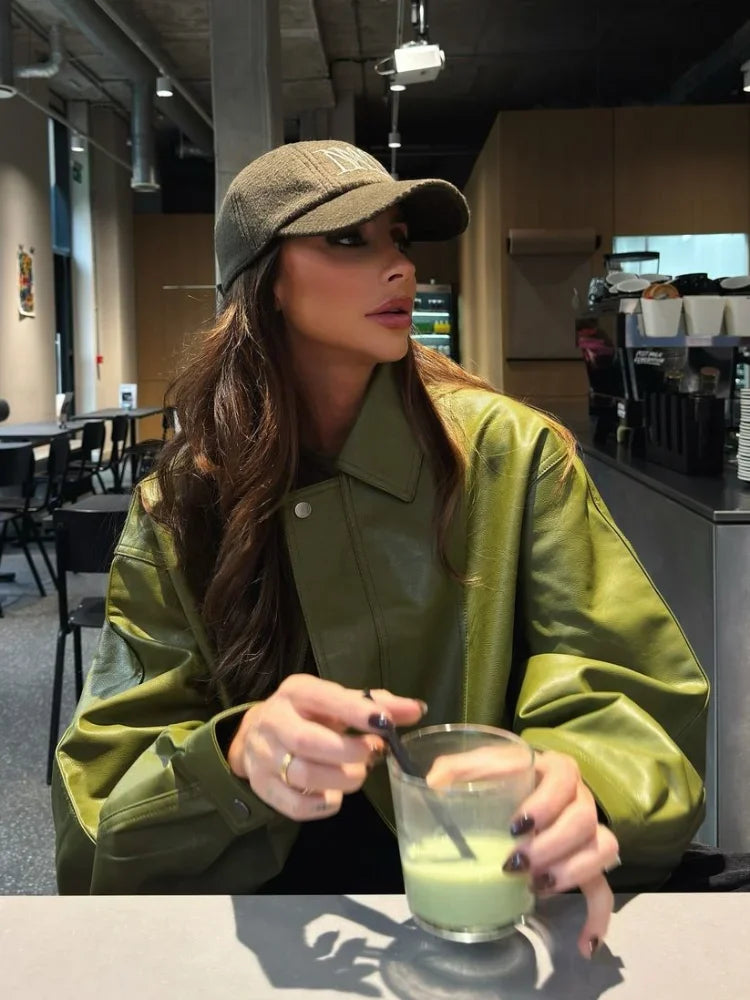 Berg-Feldt | Trendy Übergröße PU-Lederjacke