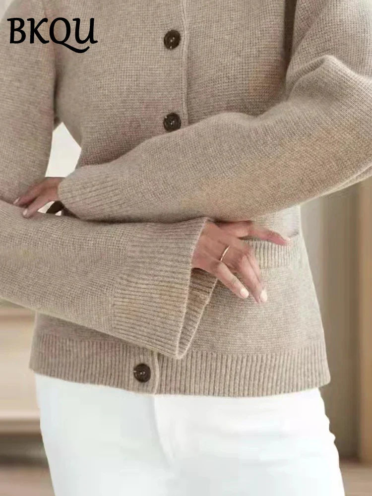 Yuliya: Manteau d'hiver classique et élégant