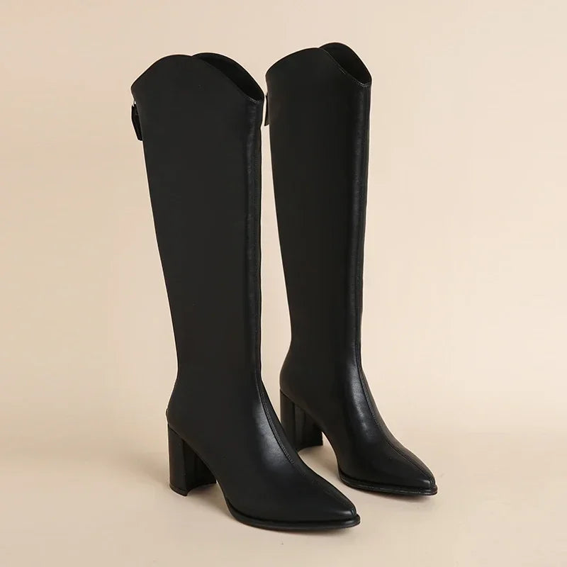 Berg-Feldt | Kniehohe Stiefel mit Dicken Hohen Absätzen