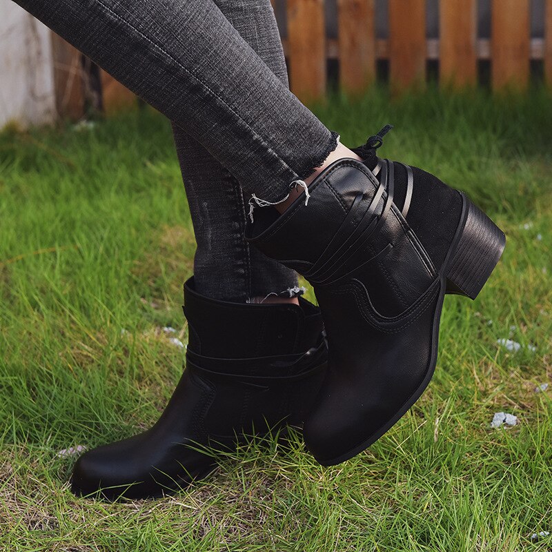 Berg-Feldt | Bottines vintage à lacets et à bout rond