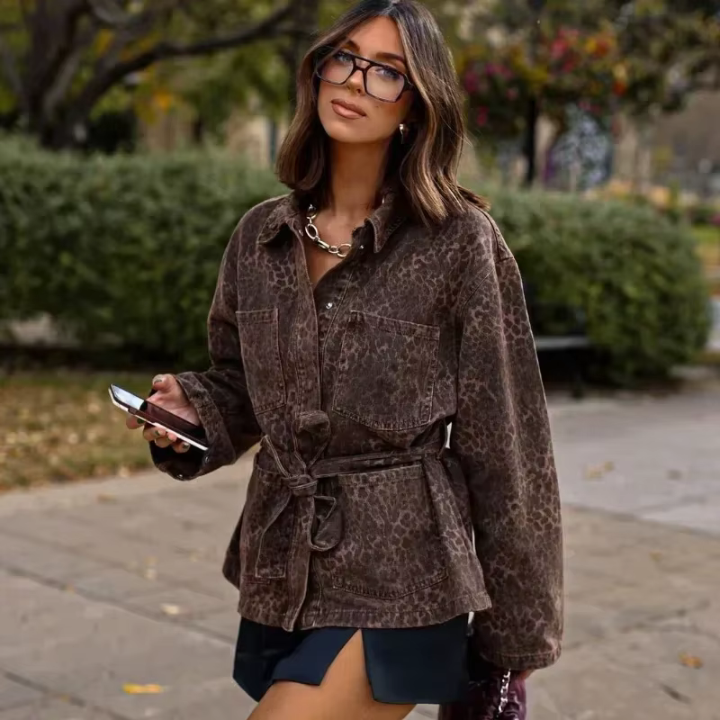 Berg-Feldt | Jeansjacke mit Leopardenmuster