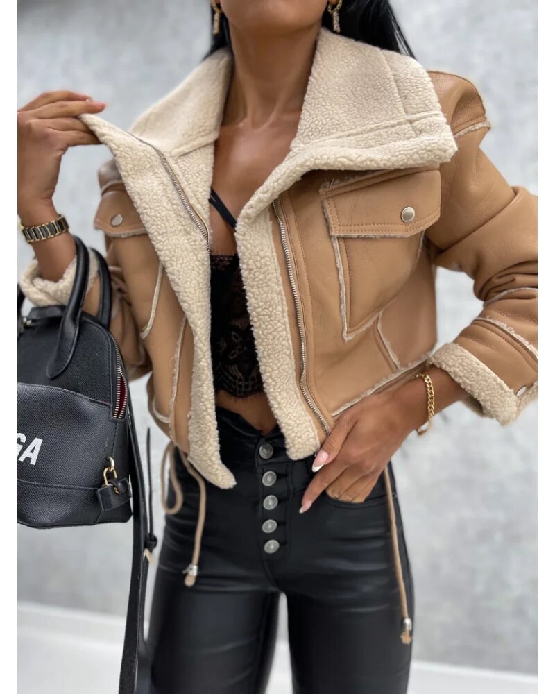 Berg-Feldt | Kurze Lederjacke mit Teddyfutter
