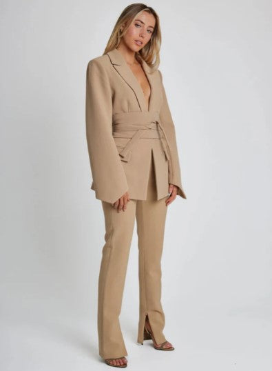 Blazer Avelena : Élégant et Décontracté Chic