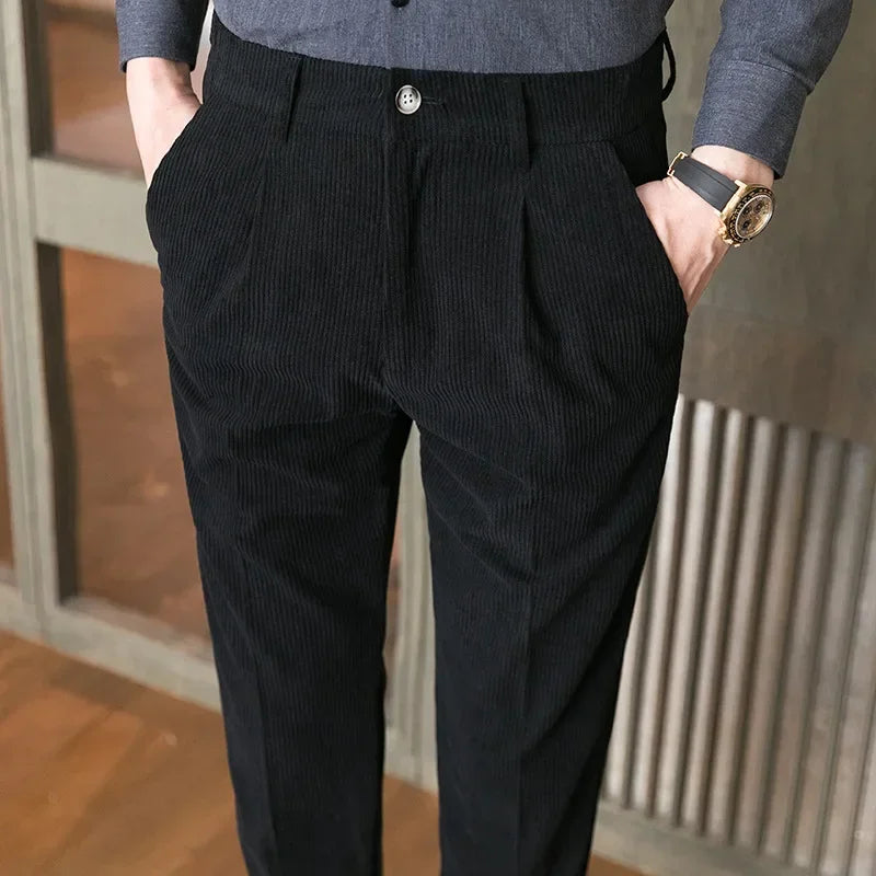 AOÛT : Pantalon en velours côtelé élégant