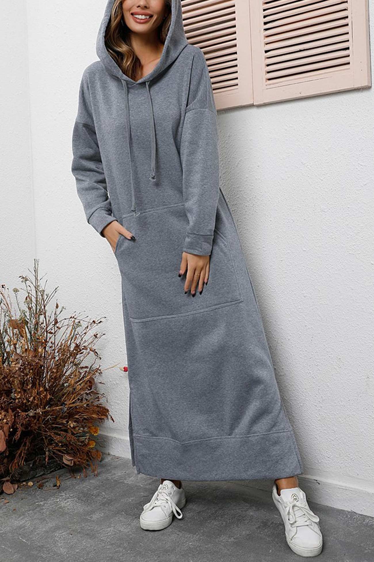 Robe à capuche fendue Caitlyn