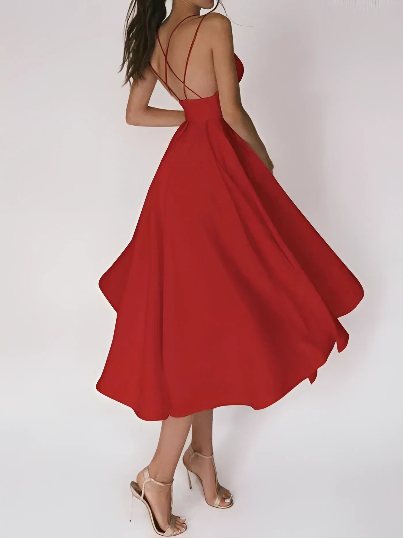 Weißes Spaghettiträger Brautkleid von Berg-Feldt mit Herzausschnitt