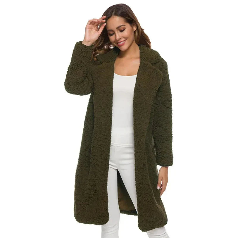 Manteau tendance pour femme en matière imitation peluche - Valeria