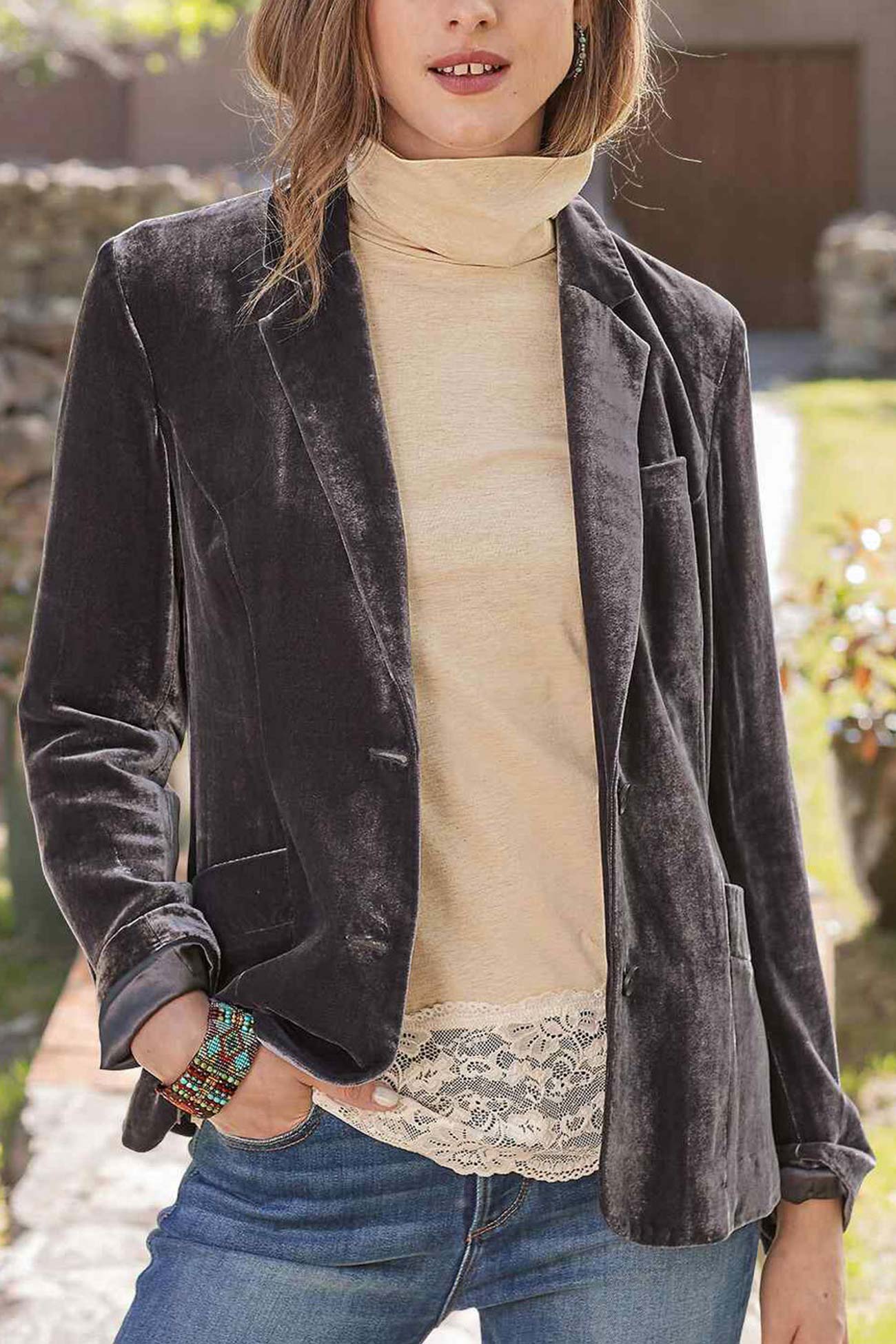 Berg-Feldt | Geschnittener Crop - Blazer Aus Samt - Rubinrot