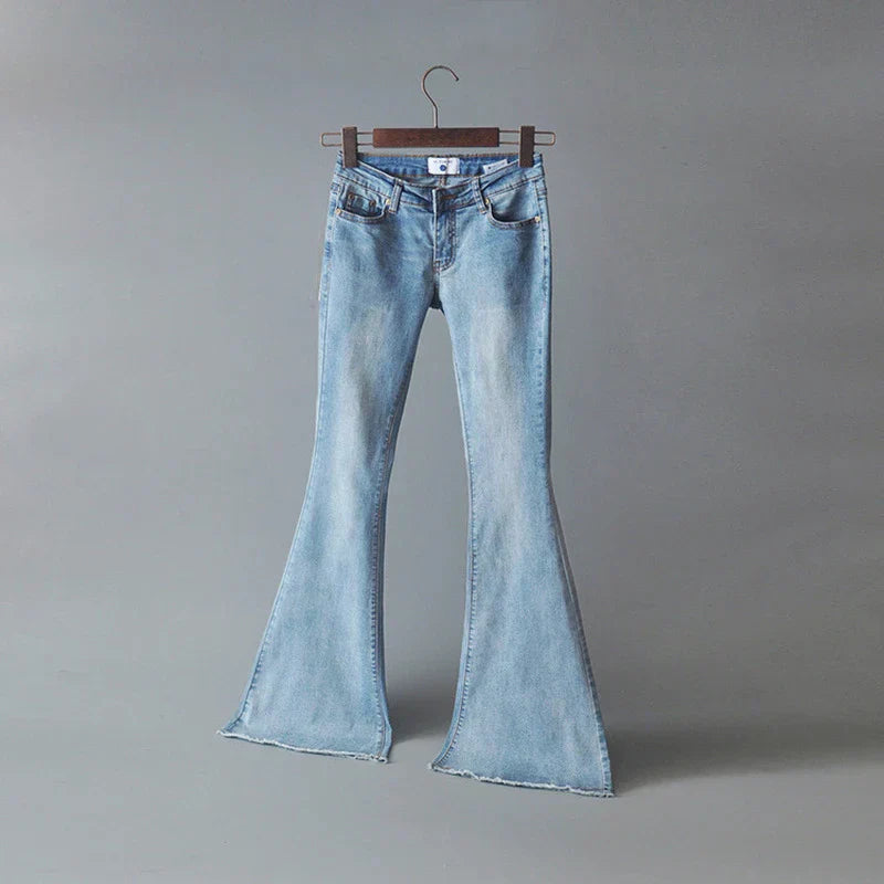 Jean en denim coupe slim CORA