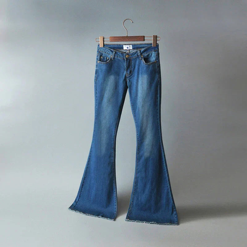 Jean en denim coupe slim CORA