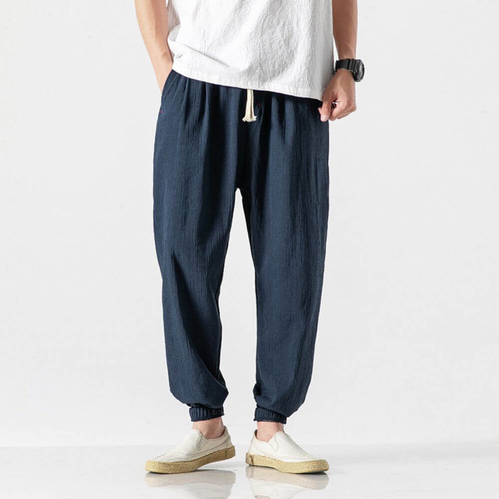 Bequeme Herrenhose aus leichter Baumwolle und Leinen
